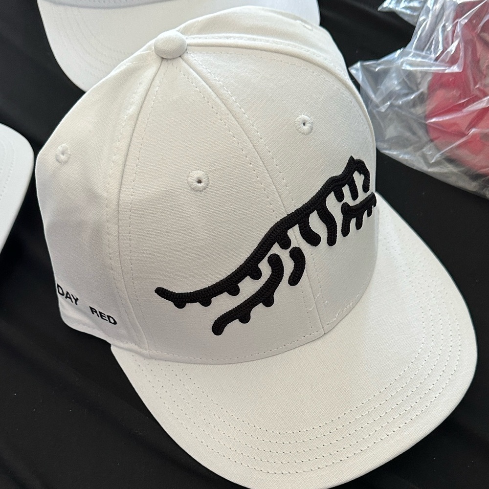 SunDay Sun Day Red Jupiter Mid Hat Golf Tiger Woods  Size Regular Snapback
